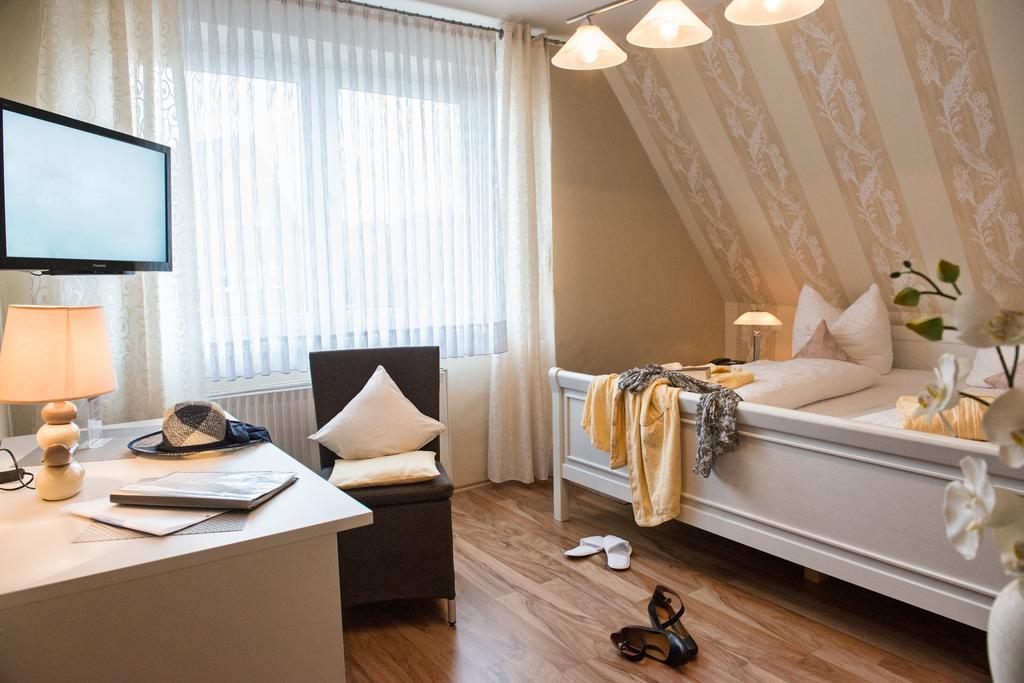 PIEPers Landidyll Hotel Bad Laer Kamer foto